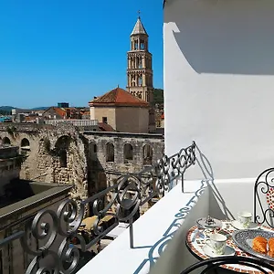 La Porta Luxury 4* Split